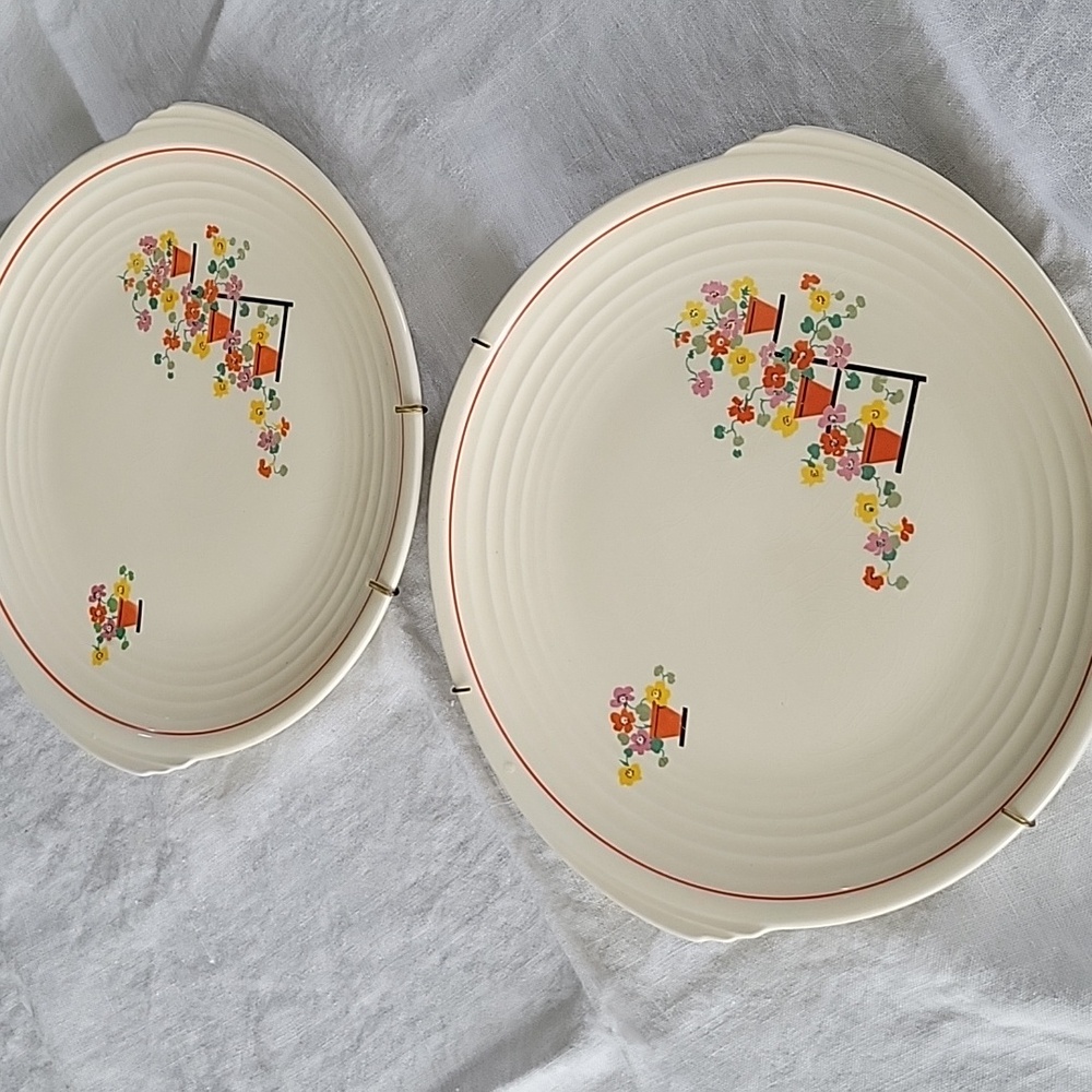 Edward Knowles Plates Semi Vitreous Penthouse Pattern Yorktown Shape With Hanger